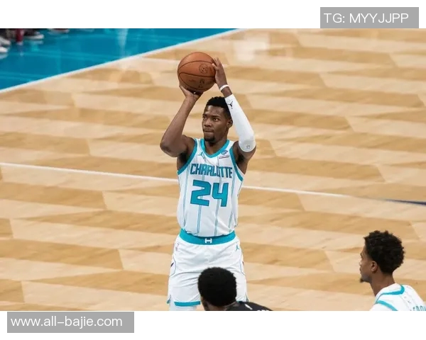 黄蜂队计划行使布兰登米勒新秀合同第三年球队选项的最新消息